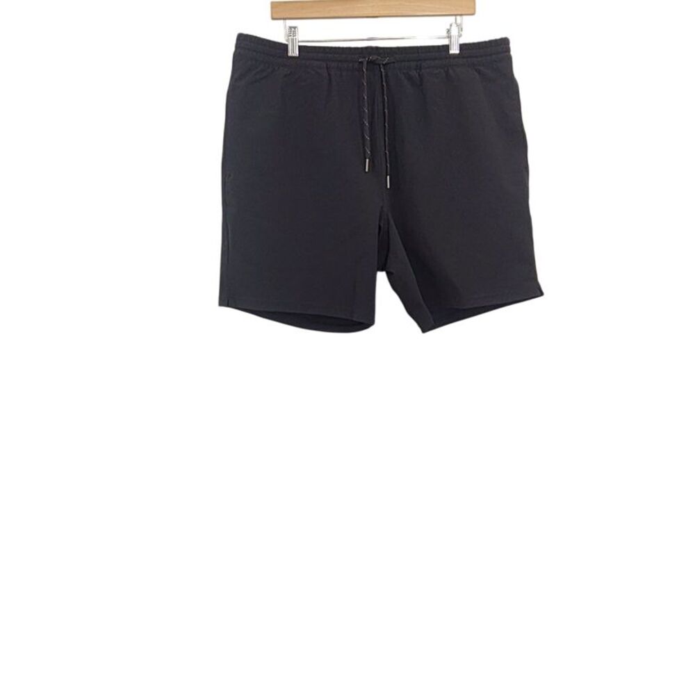 Quince Men Flowknit Performance Black Shorts XL